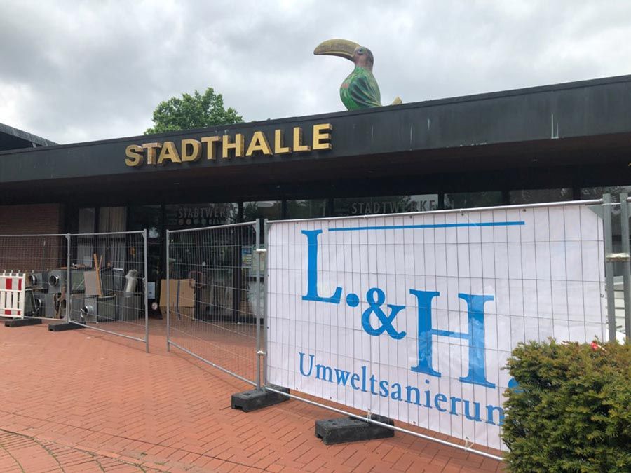 Sanierung, Teilabbruch und Entkernung der Stadthalle Walsrode - L&H Umweltsanierung GmbH & Co.KG